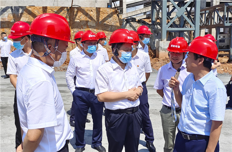 郴州市2021年第二次“一极六区”产业项目建设推进现场观摩会召开
