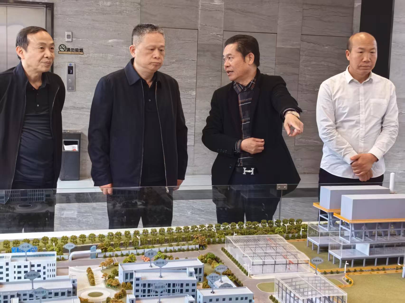 中南大学副校长郭学益一行莅临湖南腾驰环保调研 共探产研融合新路径
